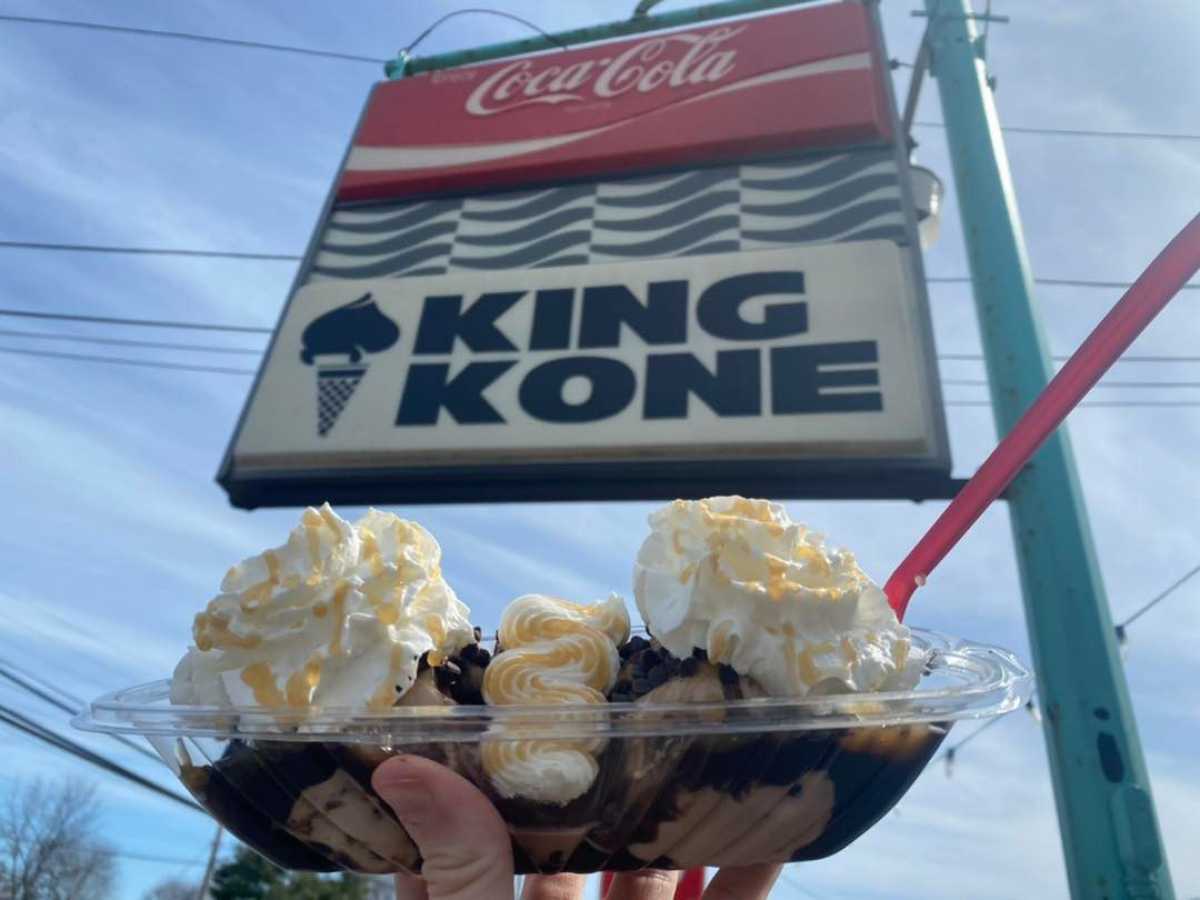 Retro Date Night Ideas In Chardon, OH